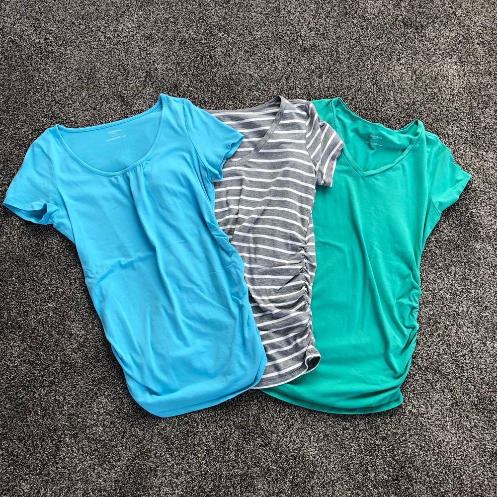Motherhood Maternity t-shirt lot